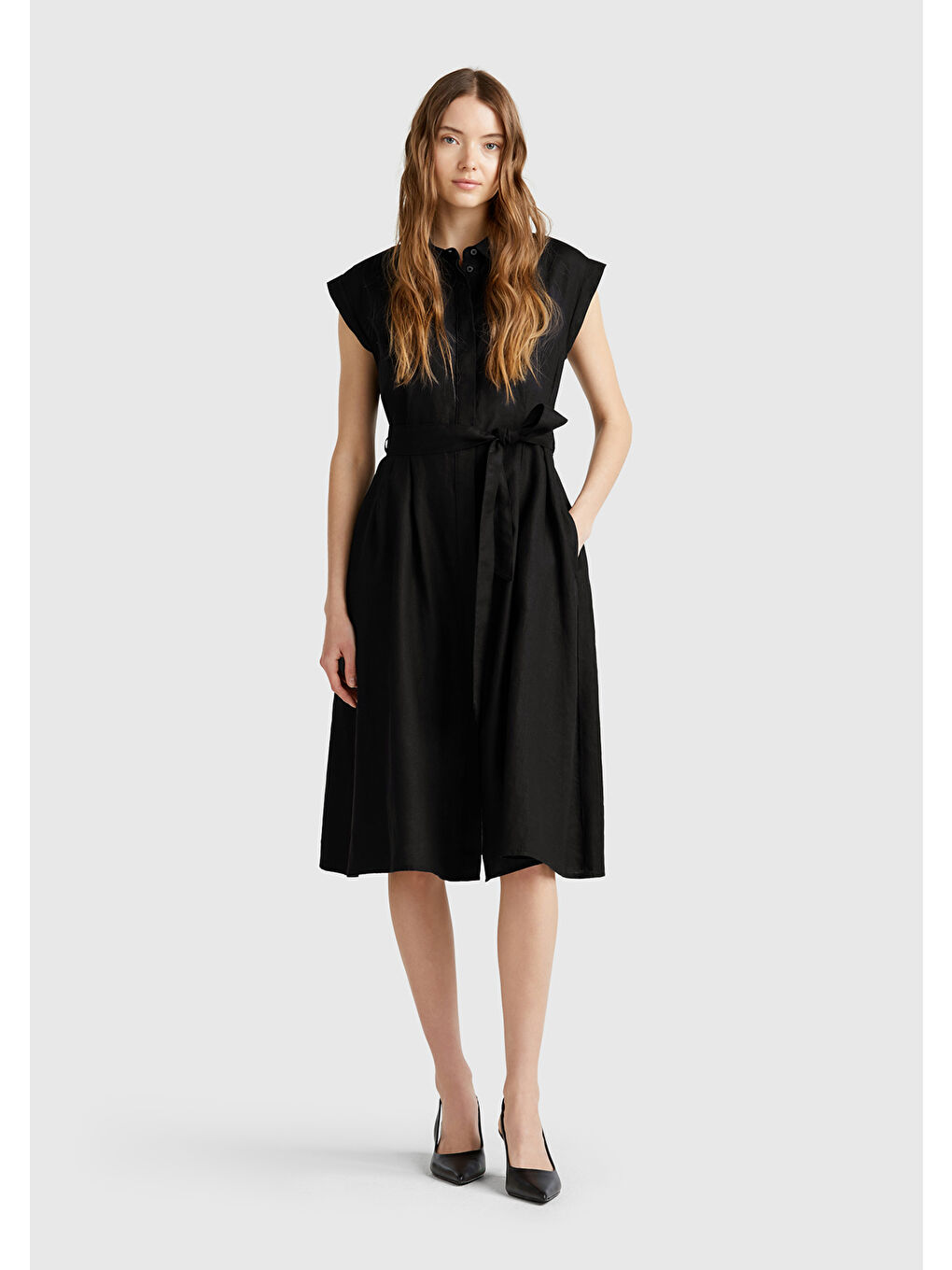 Kadın Siyah %100 Keten Pileli Çıkarılabilir Kuşaklı Gömlek Elbise