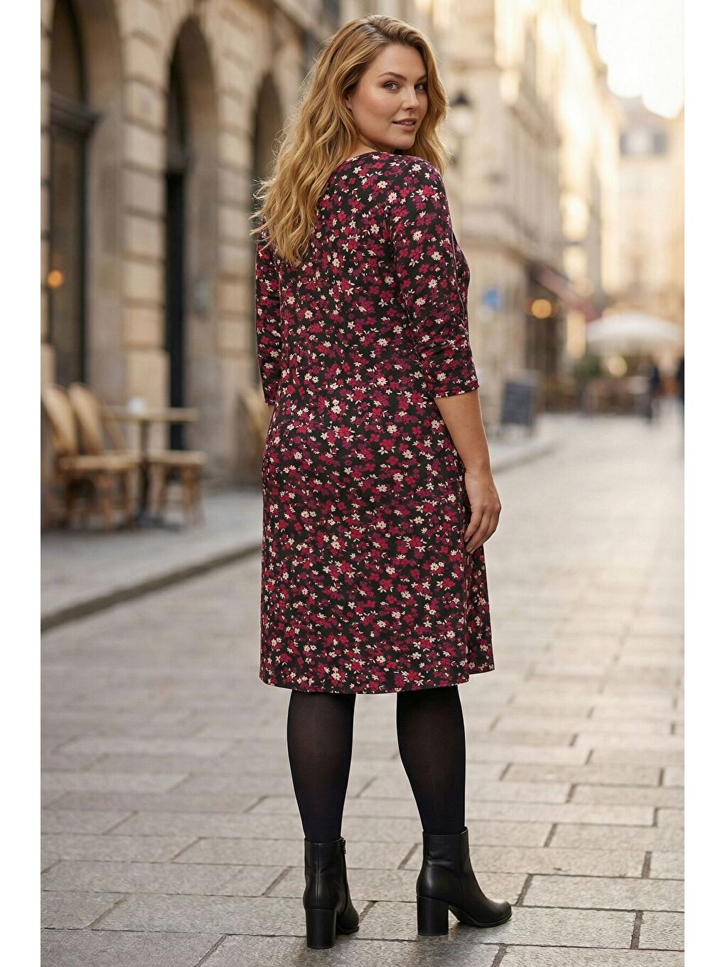 Büyük Beden Bisiklet Yaka Bordo Çiçek Desenli Dökümlü Cepli Diz Altı Elbise 270453-6
