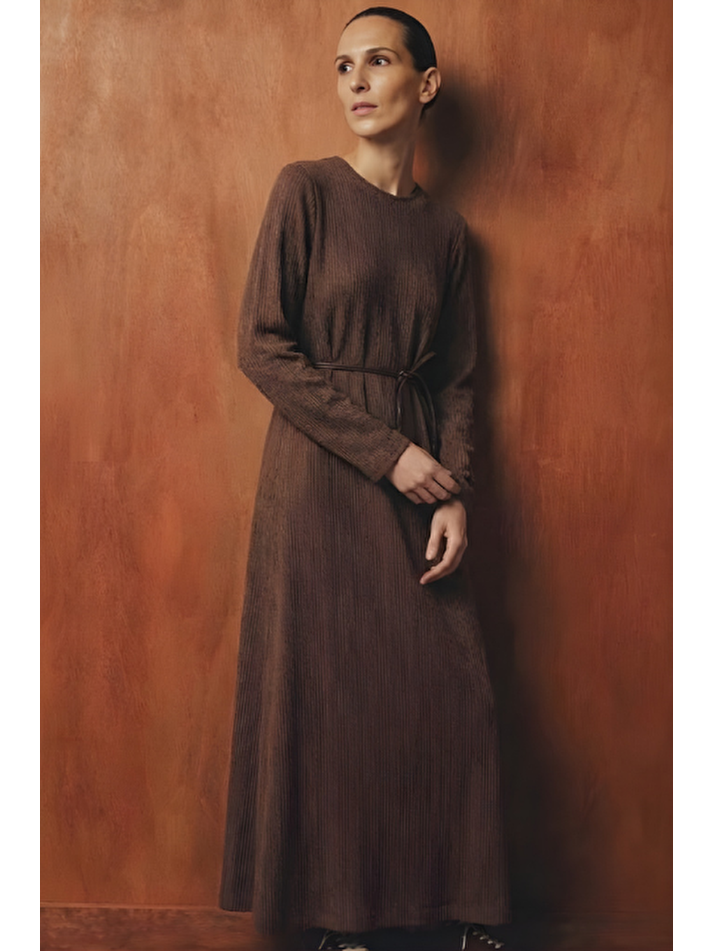 Kahverengi Dokulu Rahat Kesim Triko Elbise Kahve-1