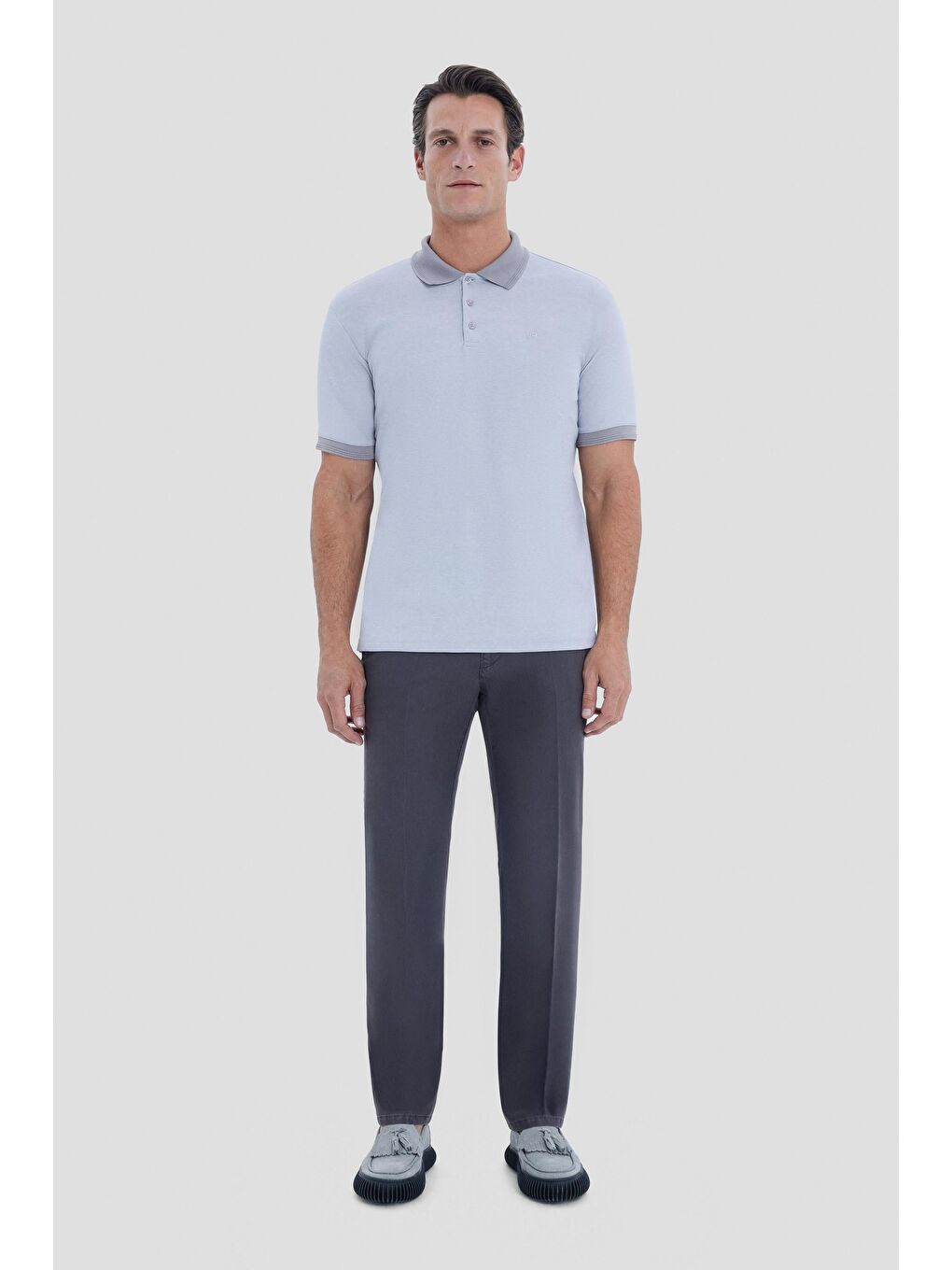 Gri Regular Fit Polo Yaka Erkek Tişört – Mikro Desenli-1