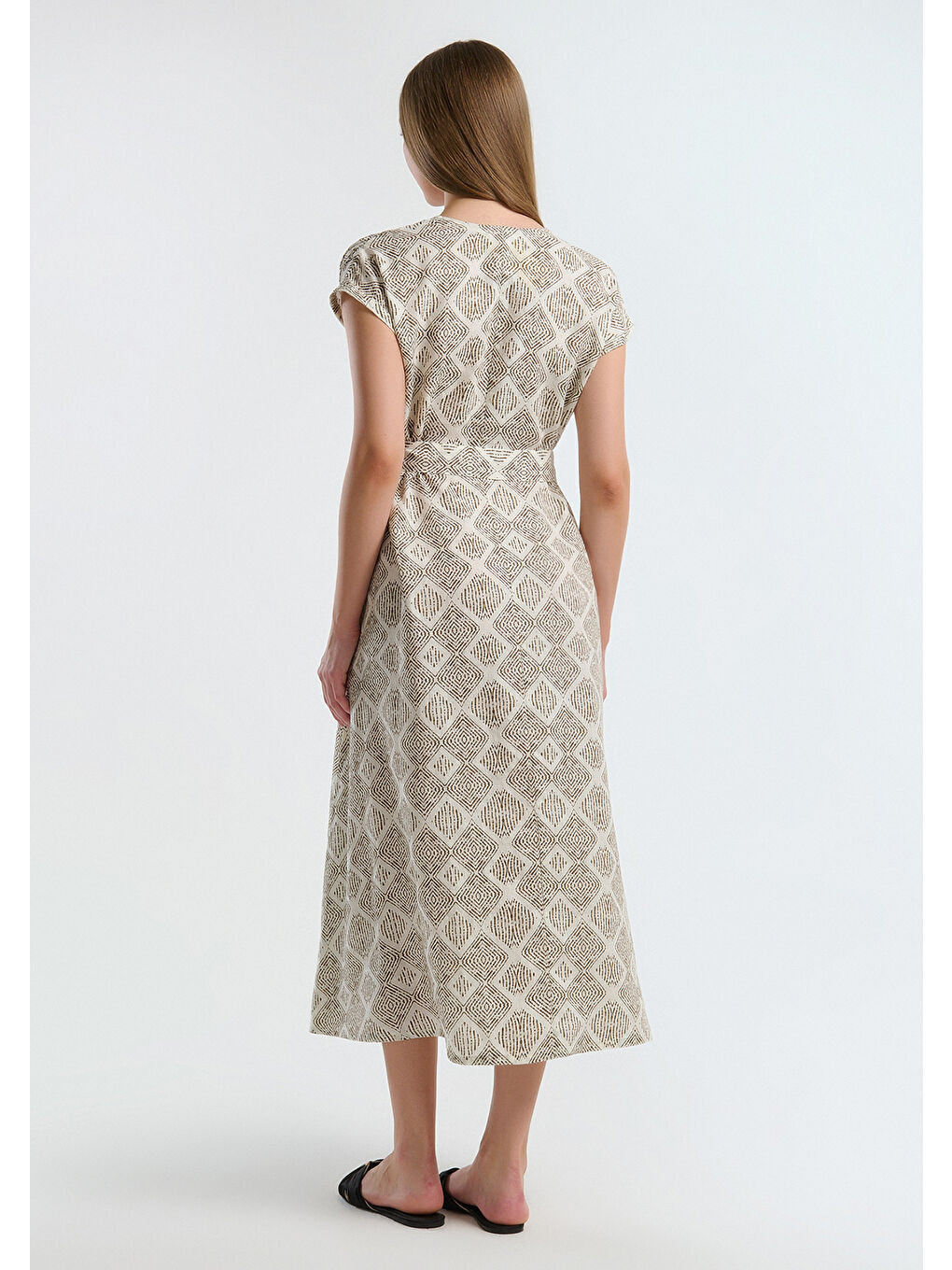 Kadın Beyaz Mix %100 Keten Desenli V Yaka Cepli Uzun Elbise-3