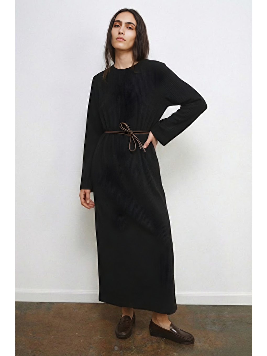 Dokulu Rahat Kesim Triko Elbise Siyah-5