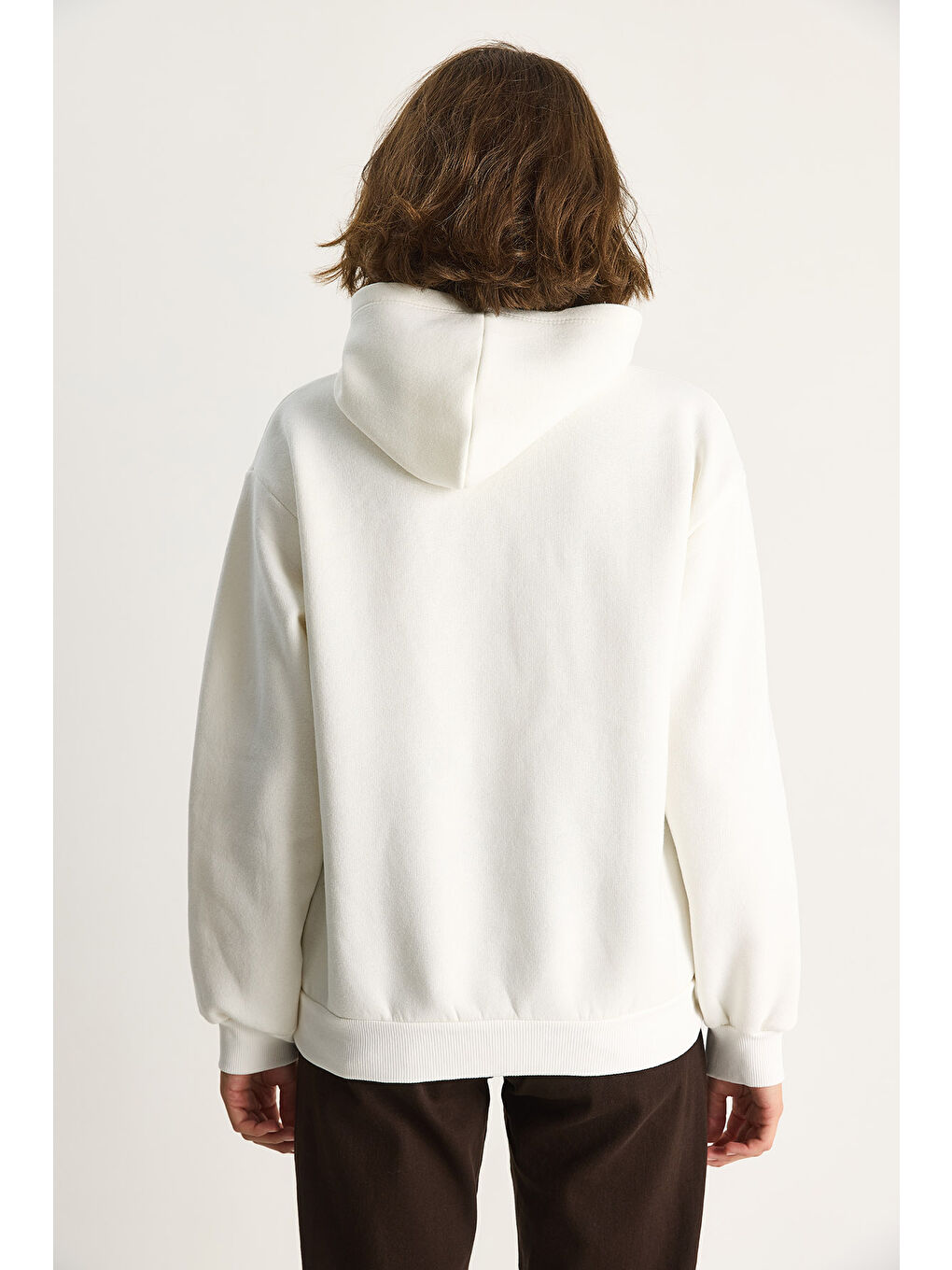 Ekru Kadın Nakış İşlemeli Kapüşonlu Kanguru Cepli Sweatshirt-6