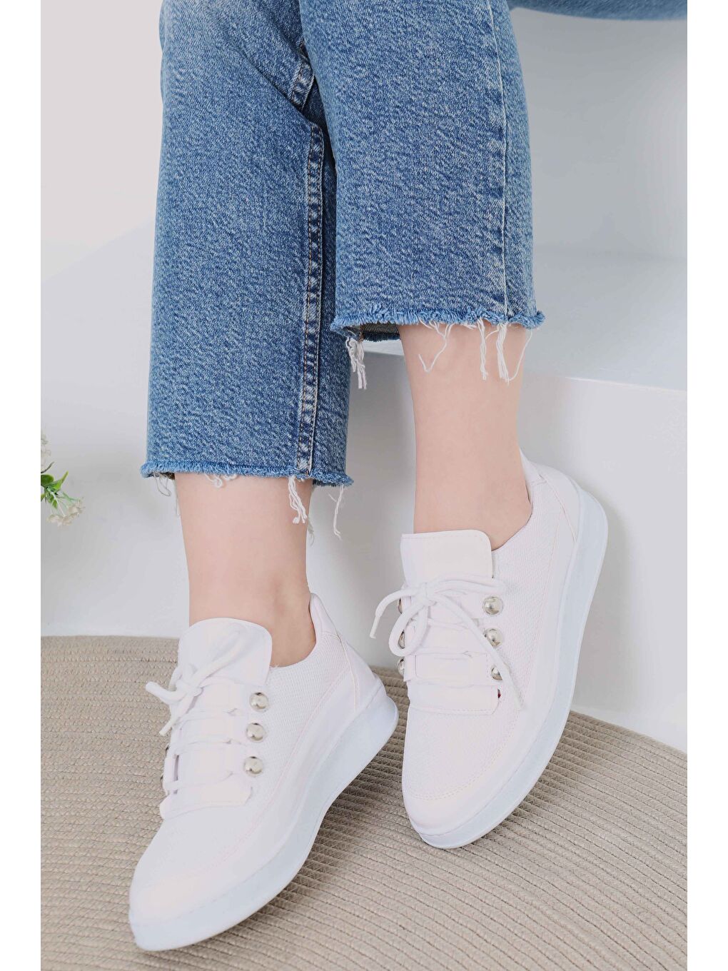 Kadın Beyaz Rugan Spor Ayakkabı - 27068-3