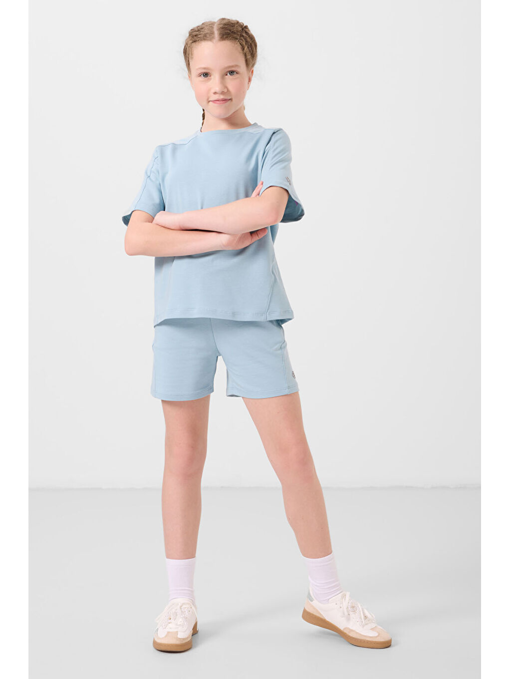 Açık Mavi Pamuklu Yumuşak Dokulu Standart Fit Basic Kız Çocuk Şort Takım - 75184-1