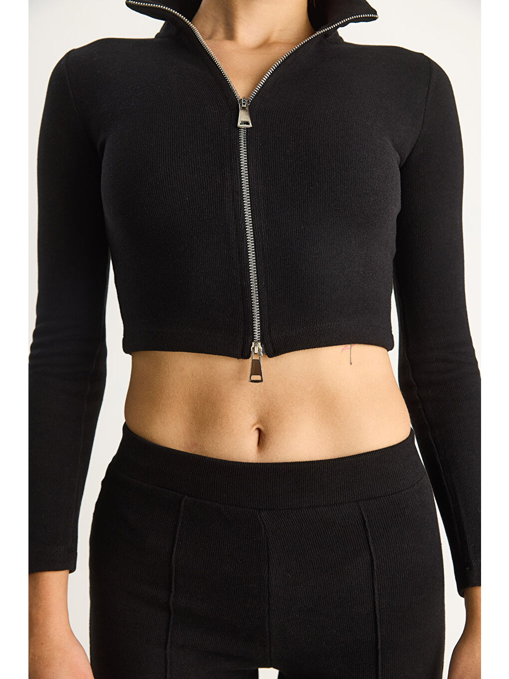 Siyah Kadın Fitilli Örme Kumaş Çift Fermuar Detaylı Balıkçı Yaka Alt-Üst Takım-5