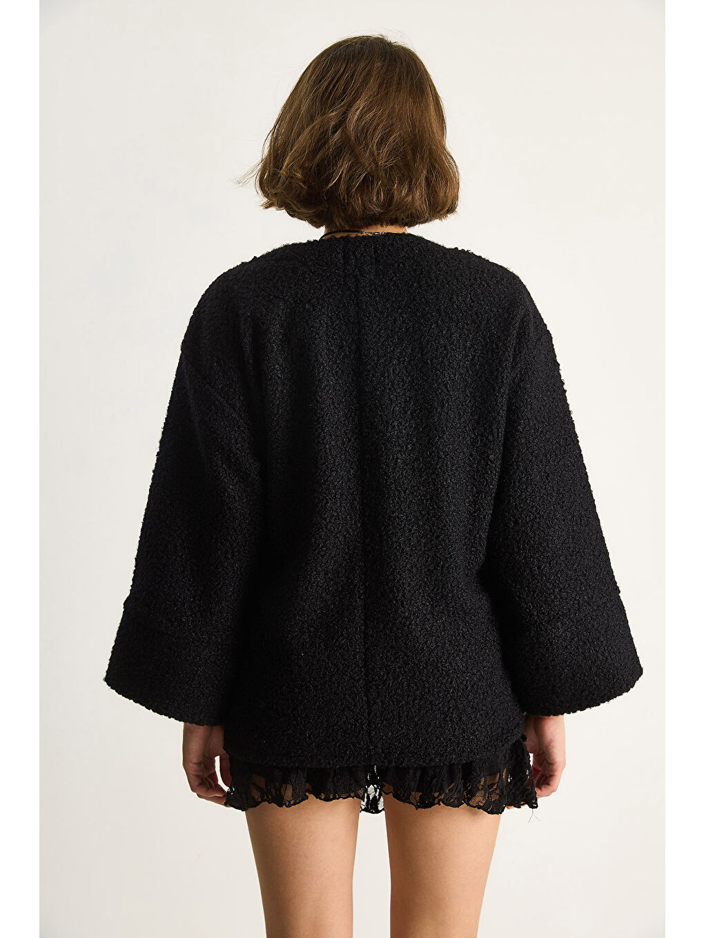 Siyah Kadın Kruvaze Kapama Yandan Bağlamalı Buklet Kaban-6