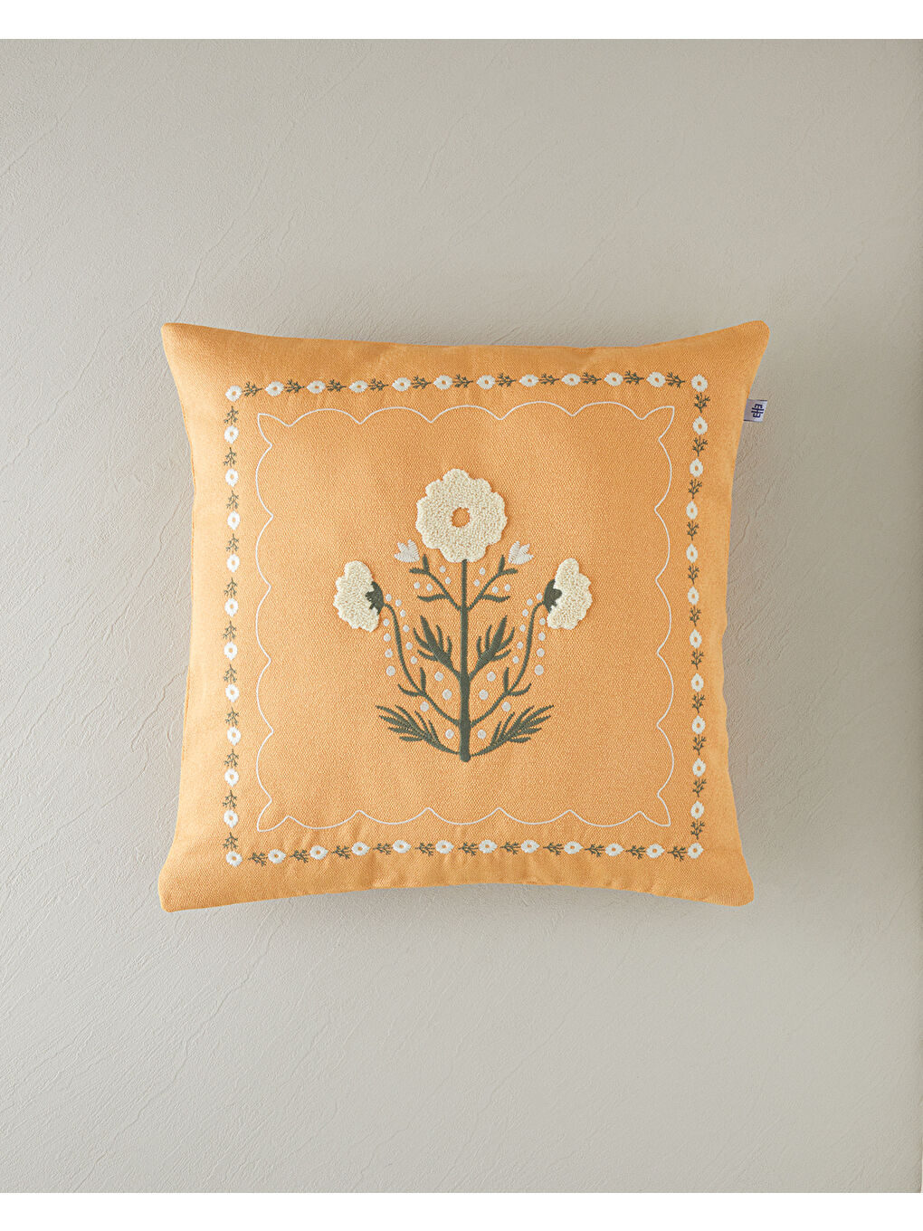 Lucie Punch Nakışlı Kırlent Kılıfı Sarı