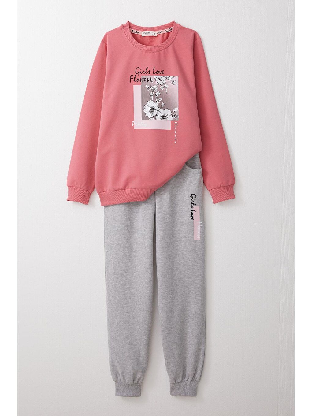 Kırmızı Kız Çocuk Eşofman Takım Çiçek Baskılı Narçiçeği (9 Yaş)