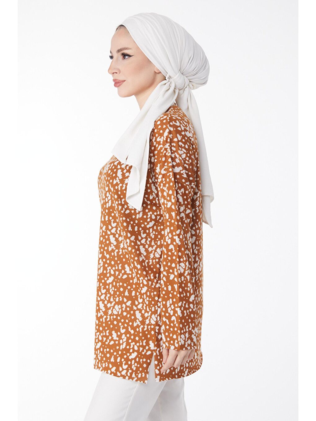 Bej Bisiklet Yaka Kadın Vizon Desenli Bluz - 24735-3