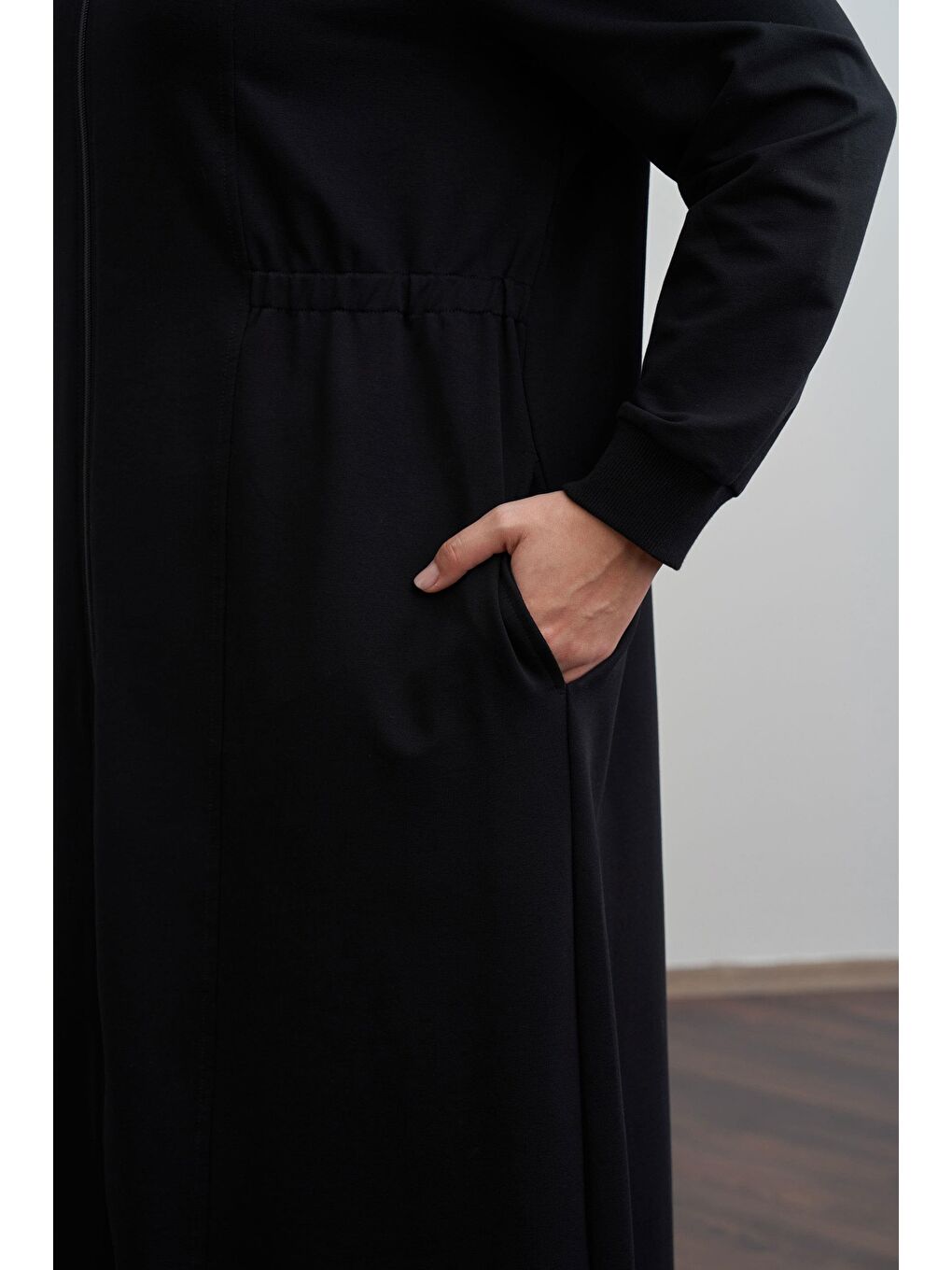 Siyah-Pamuklu Fermuarlı Uzun Ferace-3