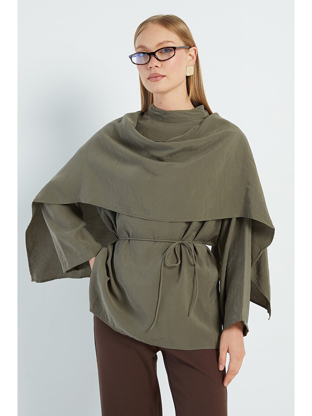 Haki Fullamodest Şal Detaylı Beli Bağlamalı Tunik