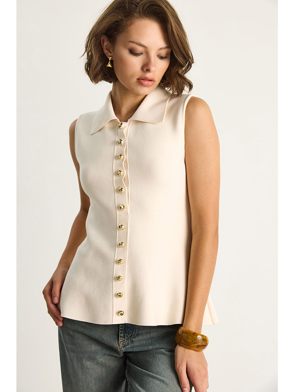 Ekru Kadın Düğme Detaylı Yakalı A Kesim Peplum Triko Yelek TY-4