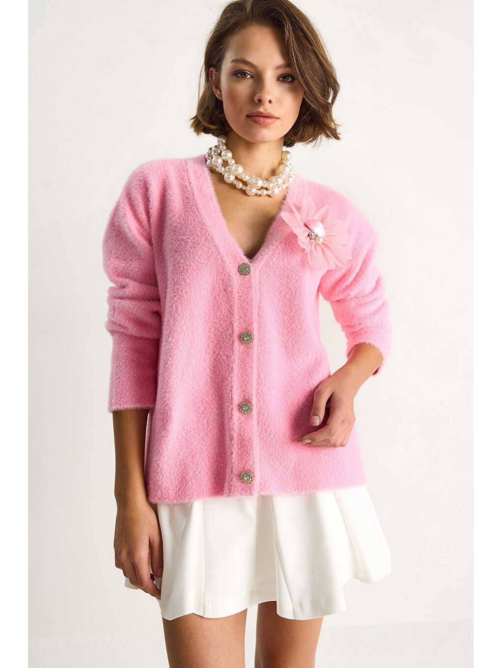 Pembe Kadın V Yaka Düğmeli Çiçek Aksesuarlı Yumuşak Dokulu Hırka-3