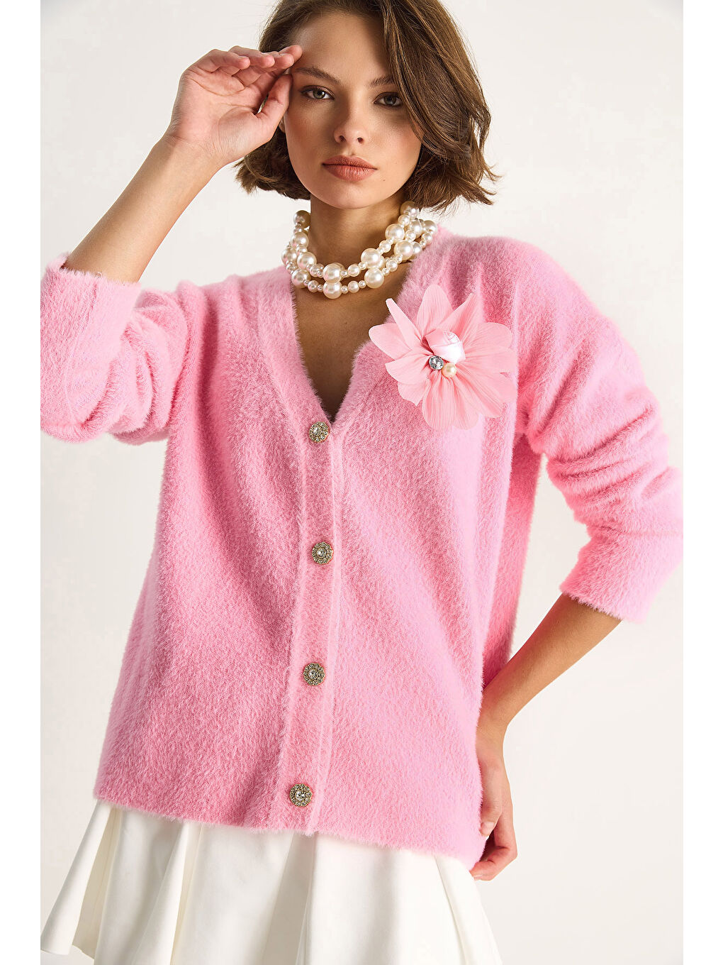 Pembe Kadın V Yaka Düğmeli Çiçek Aksesuarlı Yumuşak Dokulu Hırka-4