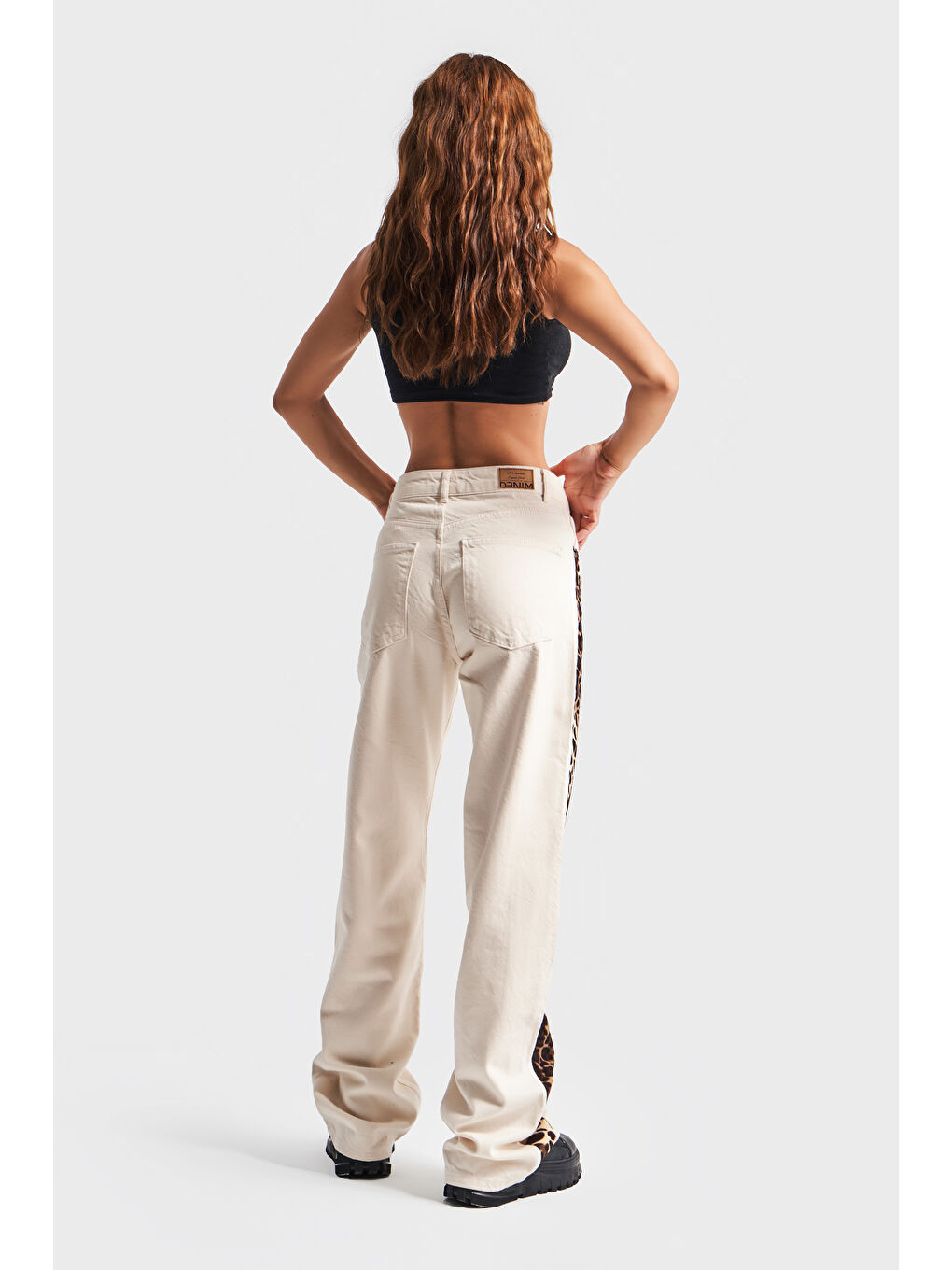 Kahverengi Kadın Raw Renk Leopar Desenli Loose Fit Tasarım Denim-4