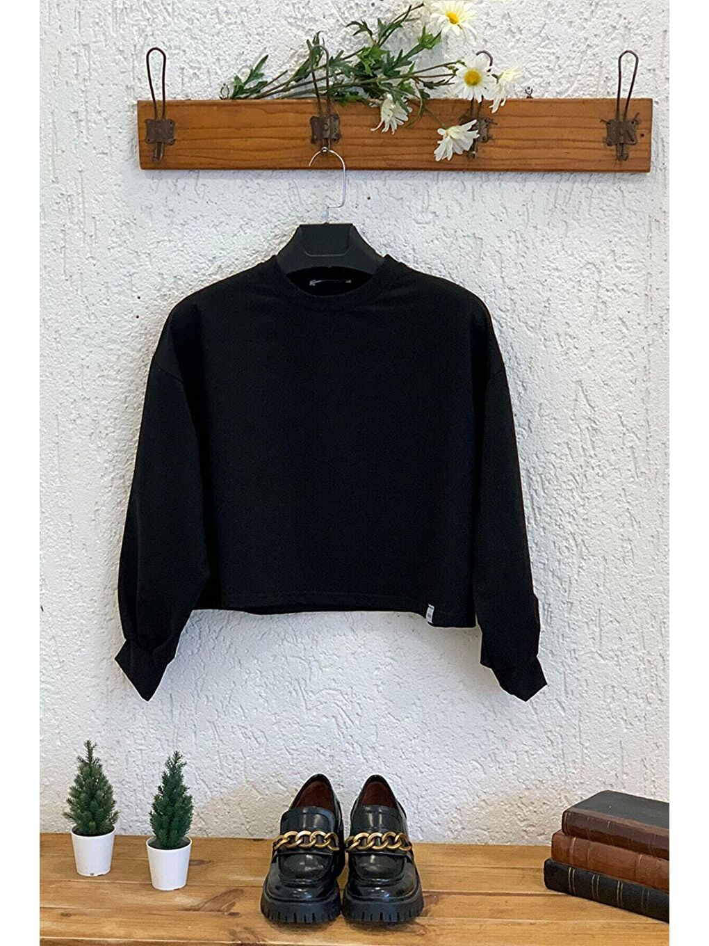 CEYLAN OTANTİK Siyah 2 İplik crop sweatshirt