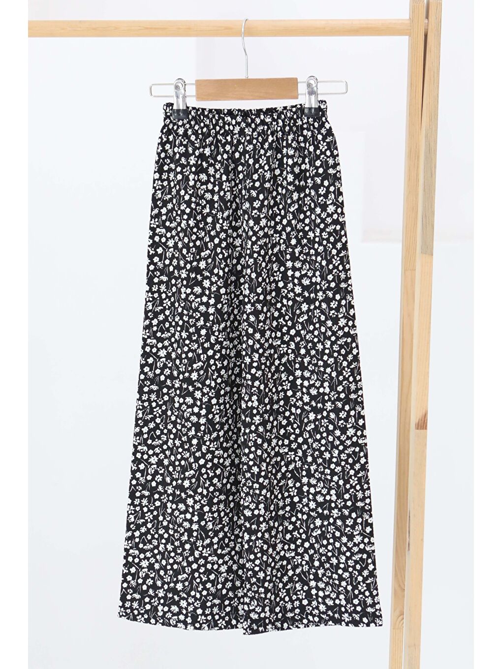 Kız Çocuk Siyah Çiçek Desenli Pantolon - 27307