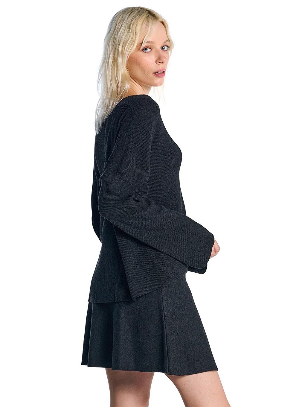 Antrasit Önden Bağcıklı Triko Hırka-1