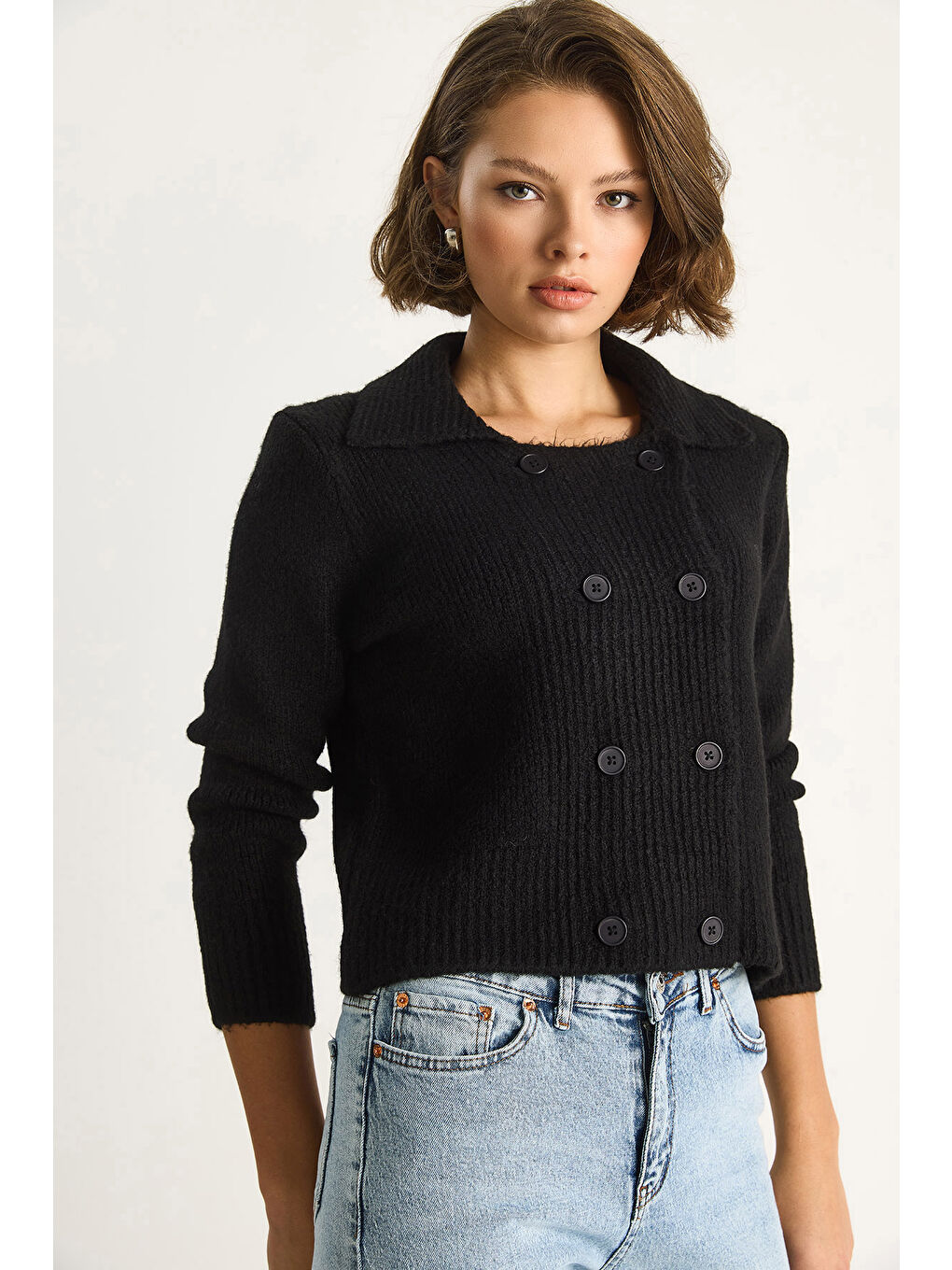 Siyah Kadın Polo Yaka Düğmeli Yumuşak Hırka-4