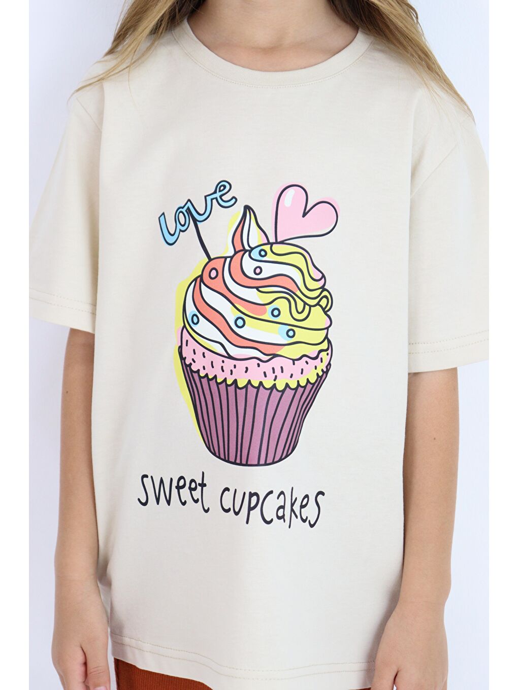 Kahverengi Basic Baskılı Kız Tişört 4-10 Yaş-3