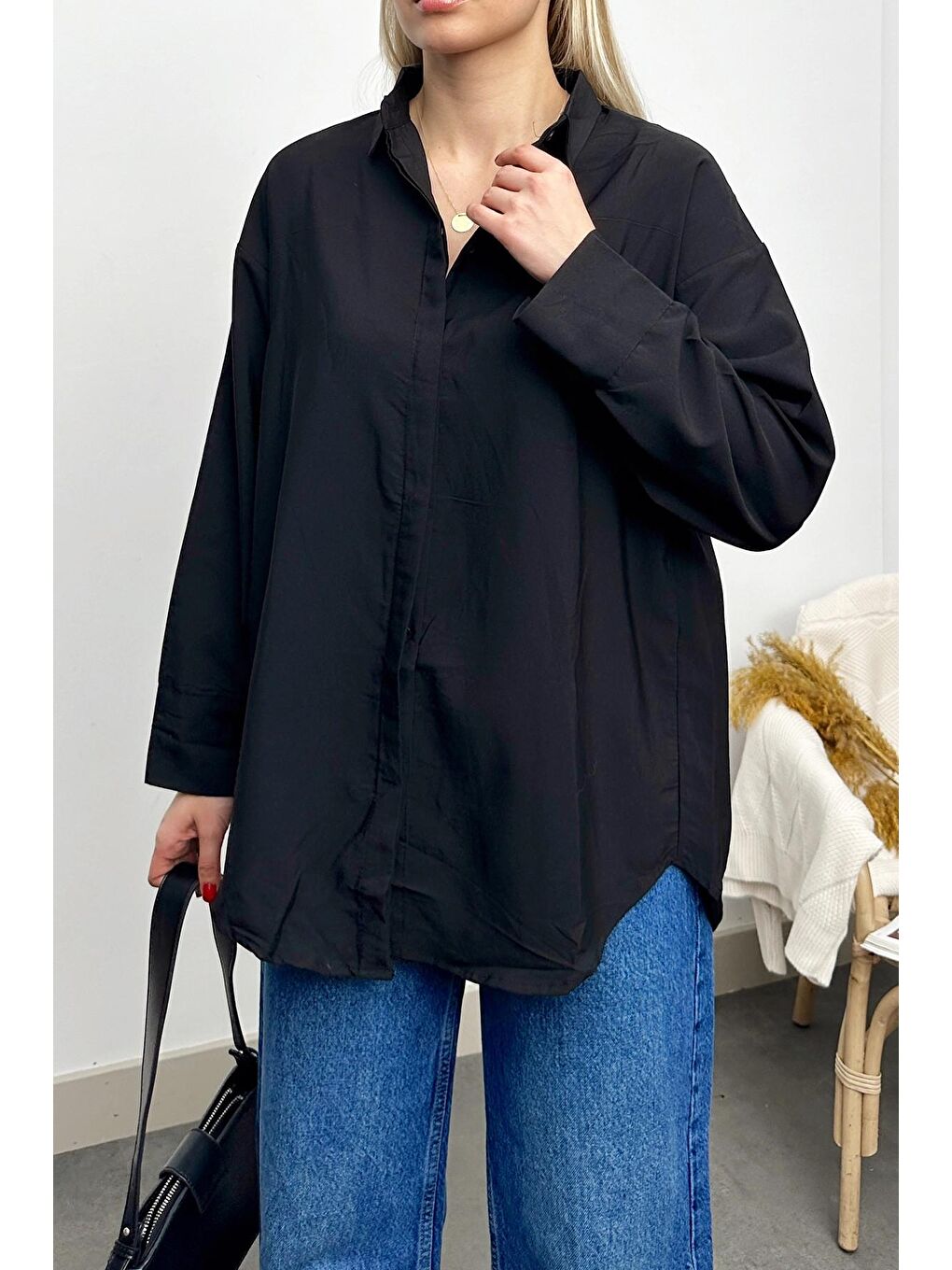 Siyah Oversize Uzun Dokuma Gömlek-1