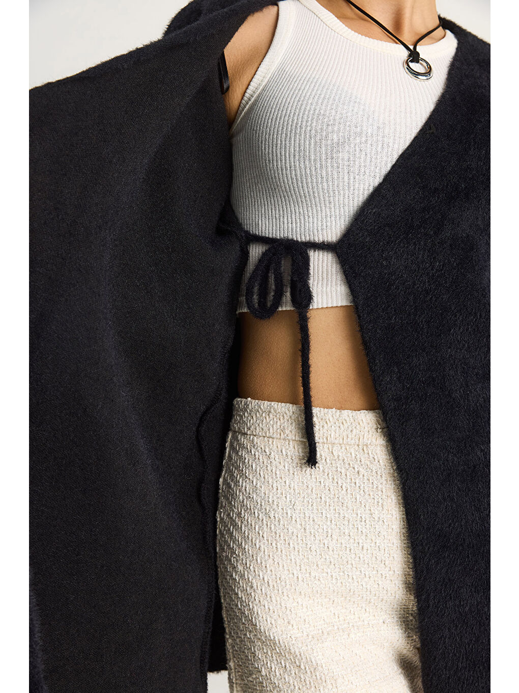 Siyah Kadın Kruvaze Kapama Yandan Bağlamalı Yumuşak Dokulu Triko Kimona W-6