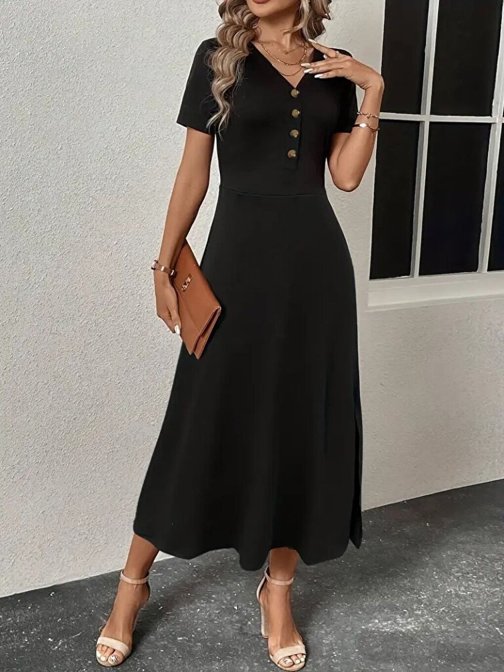 Siyah Kadın Kısa Kollu V Yakalı önden Düğmeli Yırtmaçlı Midi Viskon Elbise-1