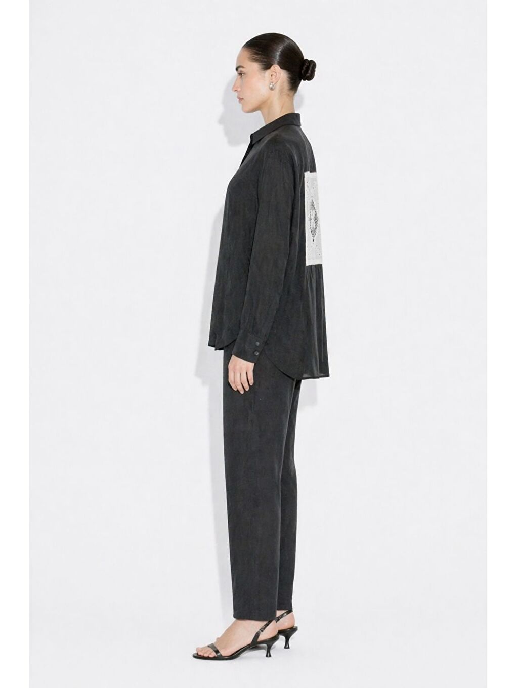 Sırt Güpür Detaylı Siyah Gömlek Tunik-1
