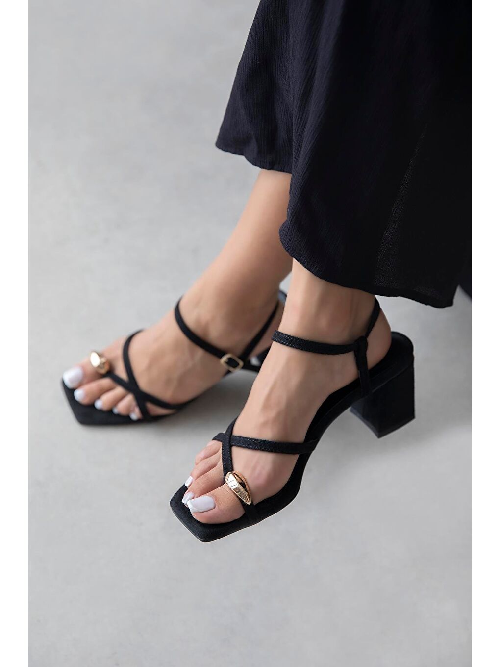 Ketrin Kadın Parmak Arası Süet  Sandalet Siyah