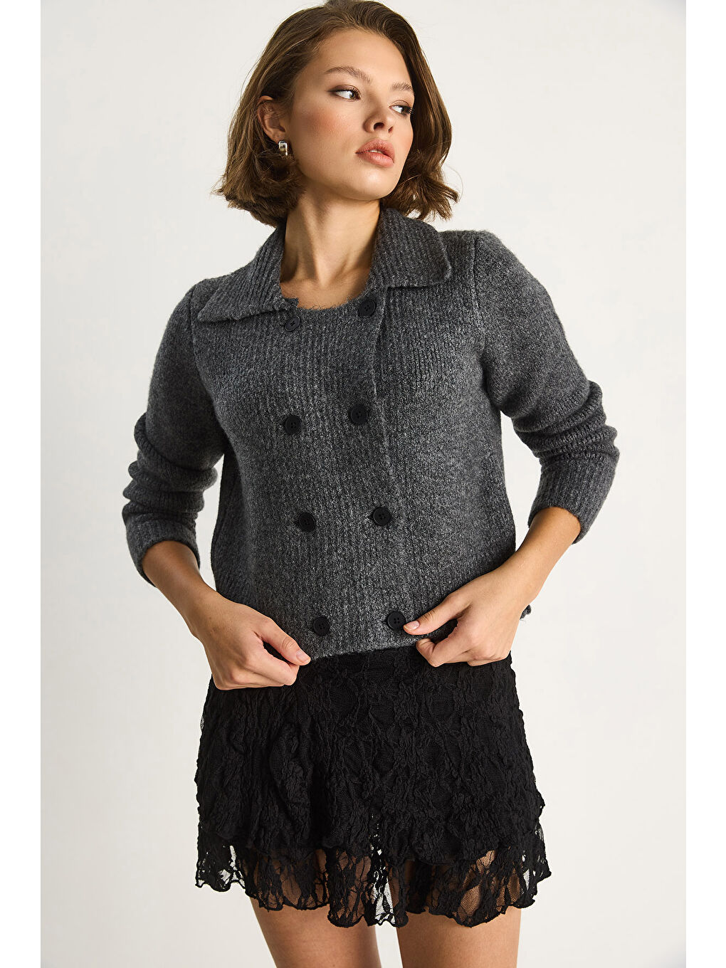 Antrasit Kadın Polo Yaka Düğmeli Yumuşak Hırka-2