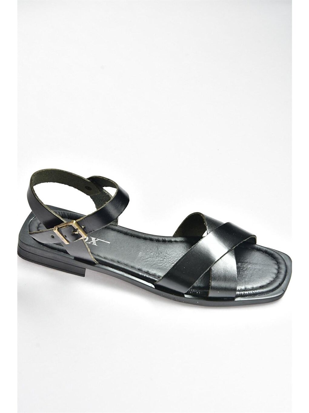 Siyah Hakiki Deri Çapraz Bantlı Günlük Kadın Sandalet M291041503-4