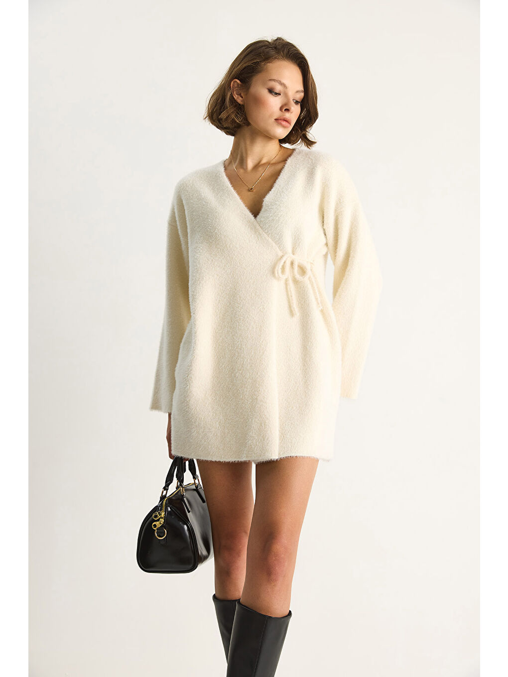 Ekru Kadın Kruvaze Kapama Yandan Bağlamalı Yumuşak Dokulu Triko Kimona W-1