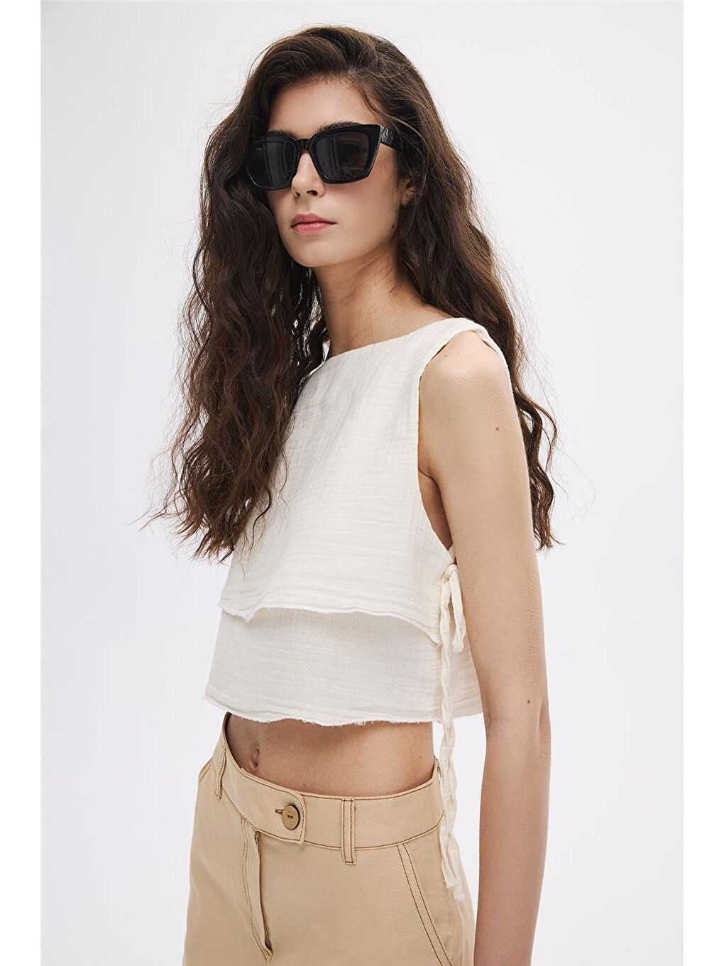 Ekru Yan Bağcıklı Bluz-1