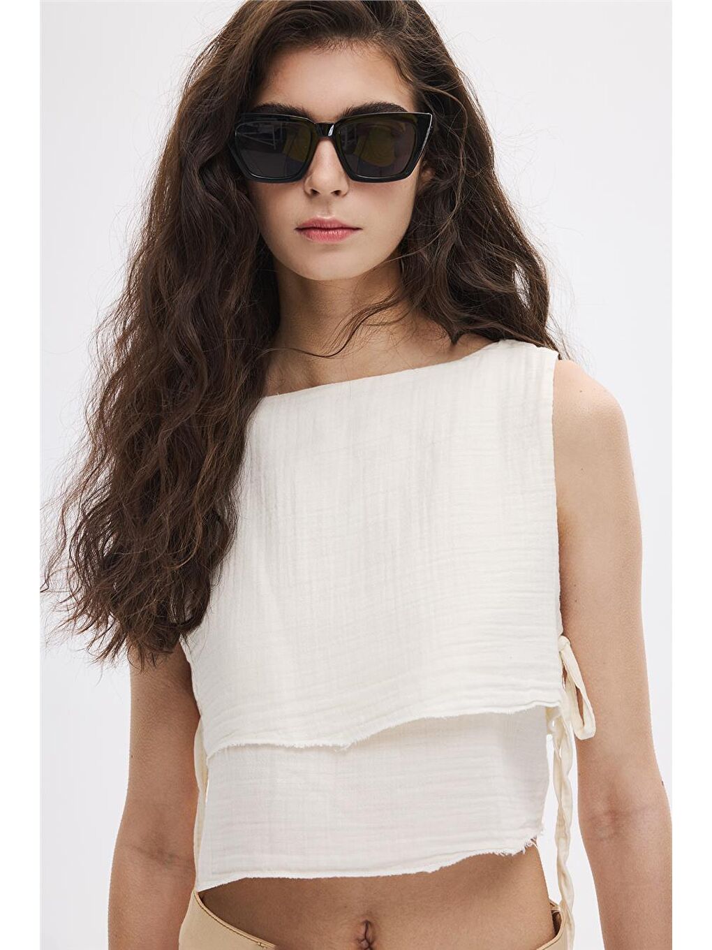 Ekru Yan Bağcıklı Bluz-2