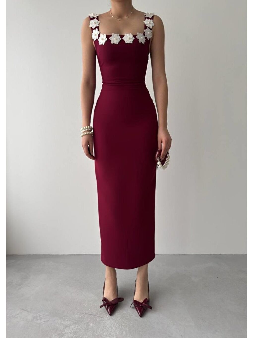 Bordo Mıng Çiçek Detaylı Elbise-1