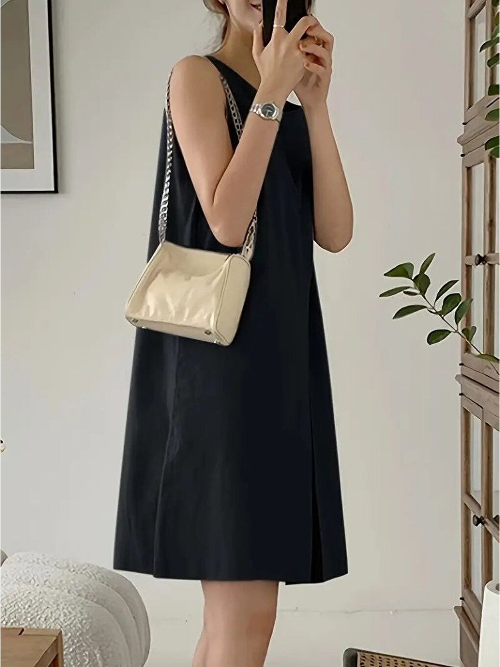 Siyah Kadın Askılı Sıfır Kol A Kesim Detaylı Ithal Krep Elbise-1