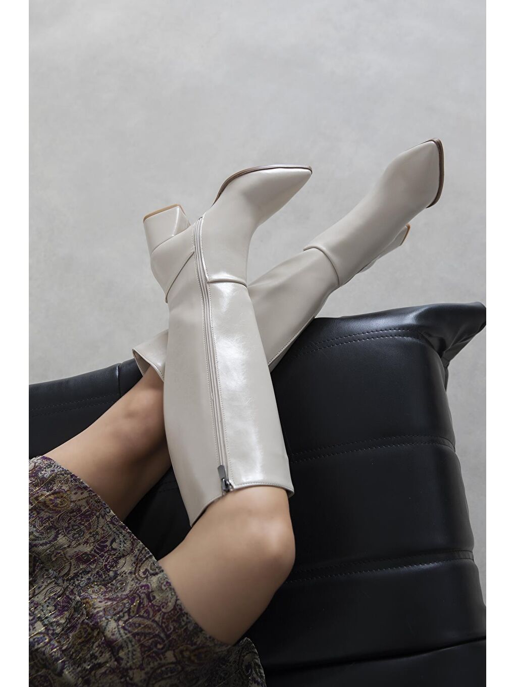 Kamilla Kadın Kırışık Deri Çizme Bej