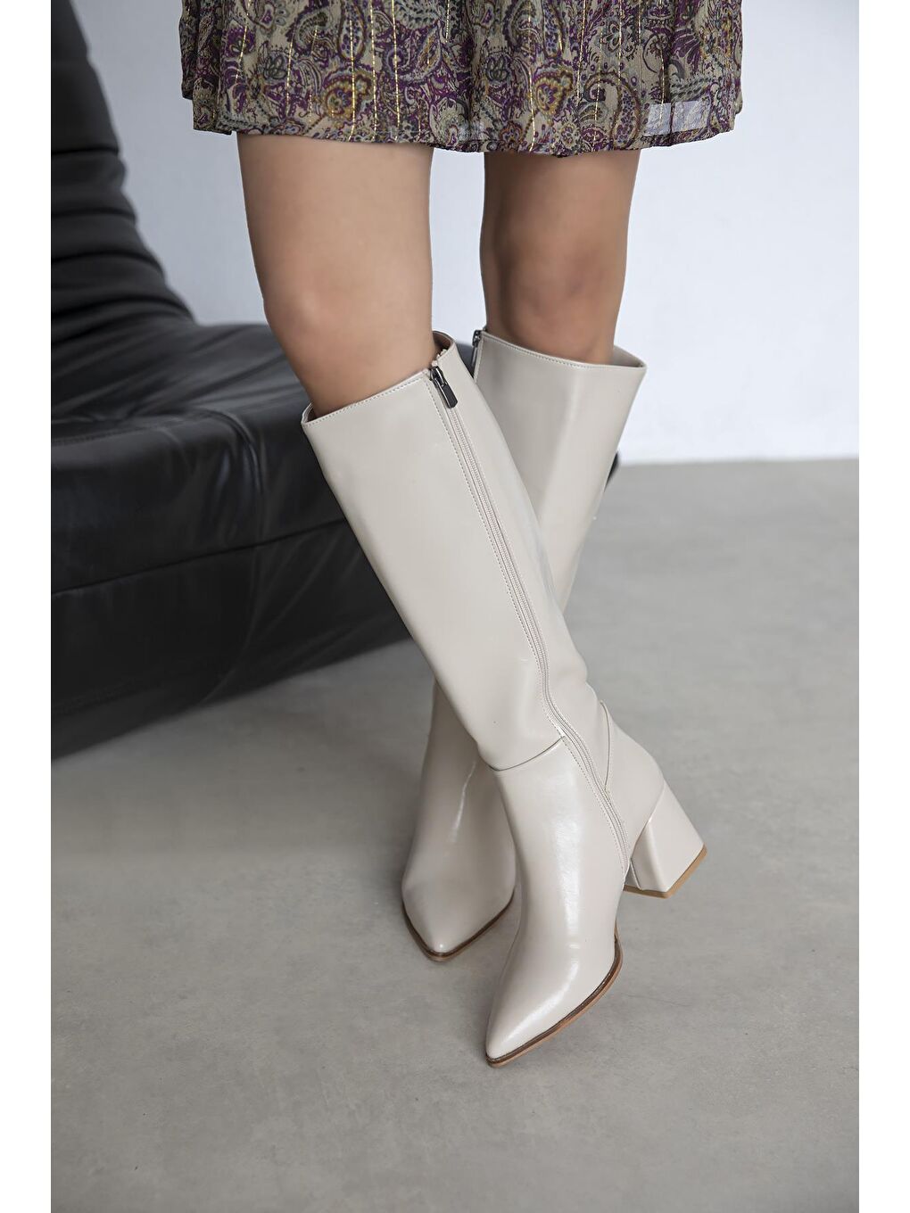 Kamilla Kadın Kırışık Deri Çizme Bej-1