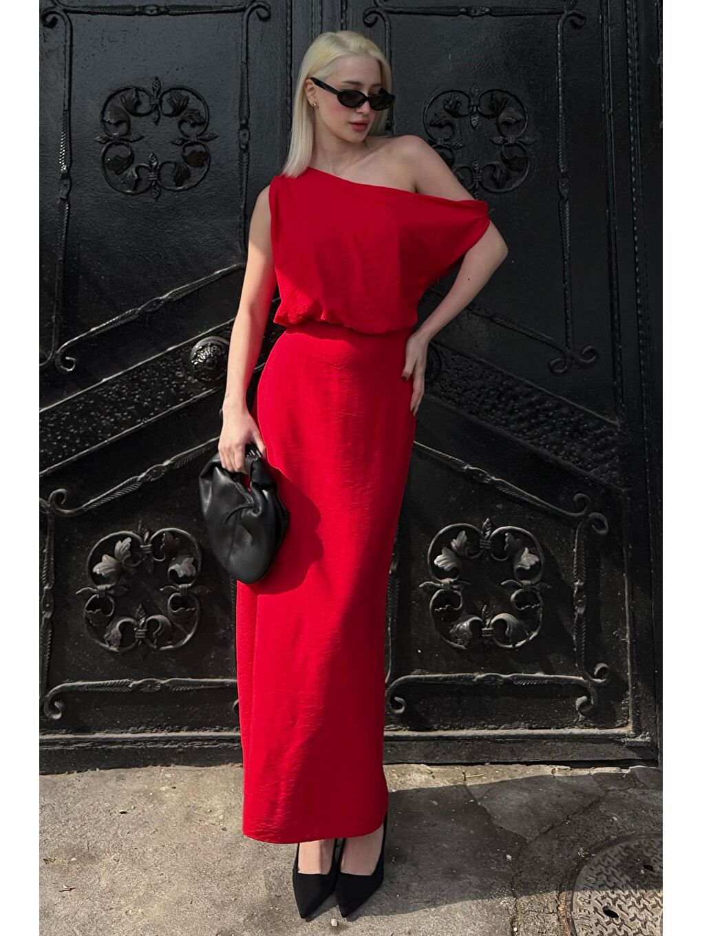 Kırmızı Düşük Omuz Elbise Mg2349