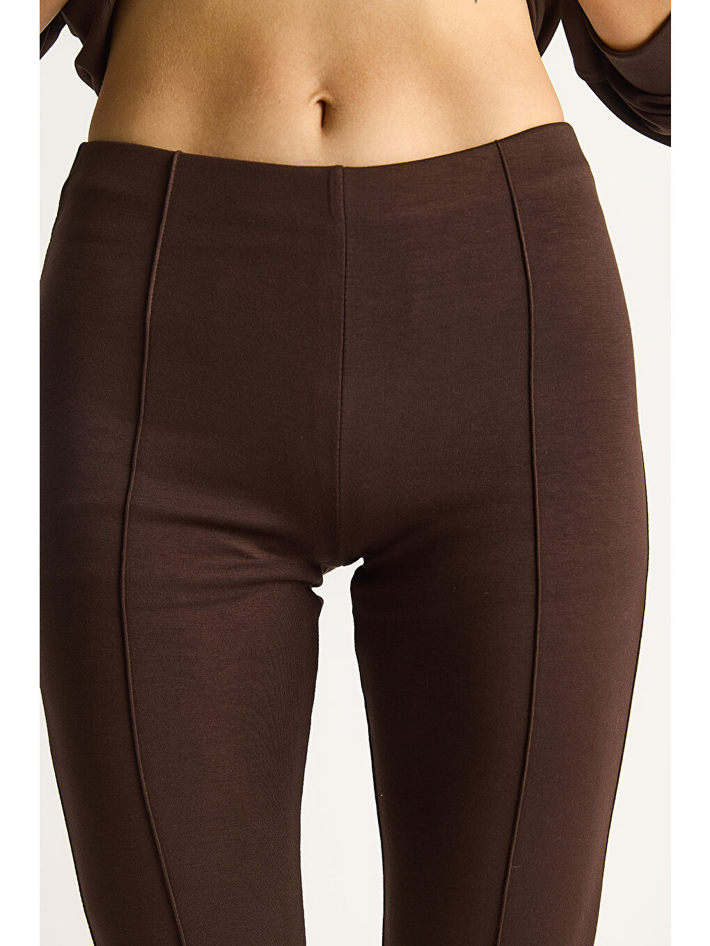 Kahverengi Kadın Yumuşak Dokulu Bisiklet Yaka Oversize Sweat Pantolon Viskon Dalgıç Takım-5