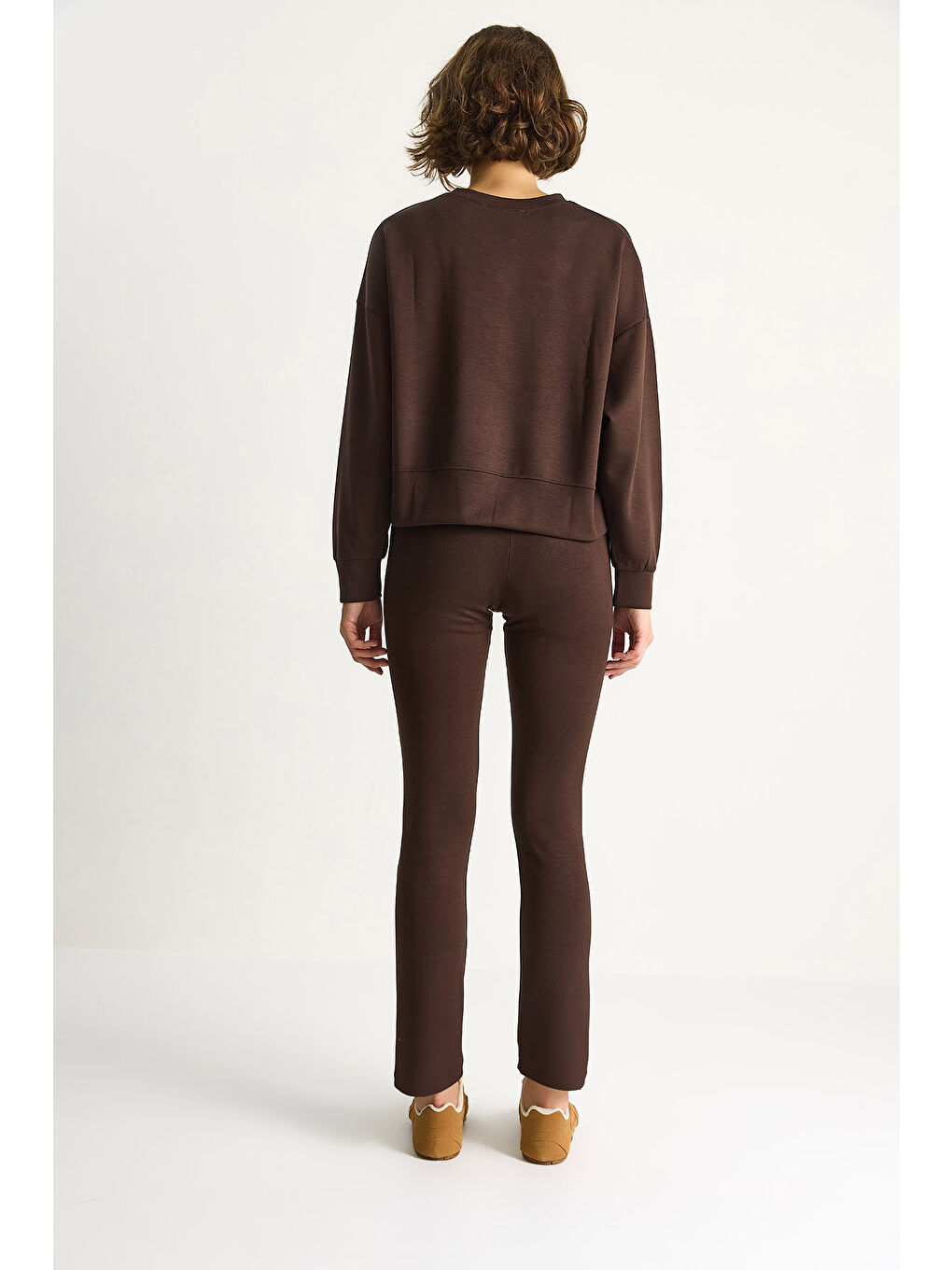 Kahverengi Kadın Yumuşak Dokulu Bisiklet Yaka Oversize Sweat Pantolon Viskon Dalgıç Takım-7