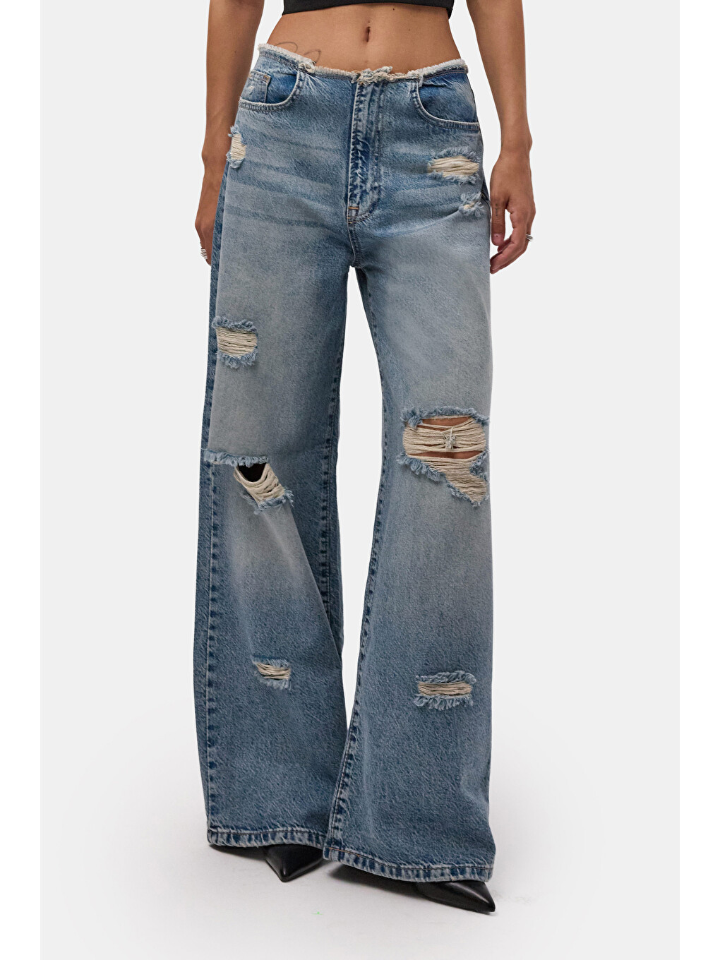 Mavi Kadın Jean Rengi 12s6-32 Straight Fit Yırtık Detaylı Tasarım Denim Jean