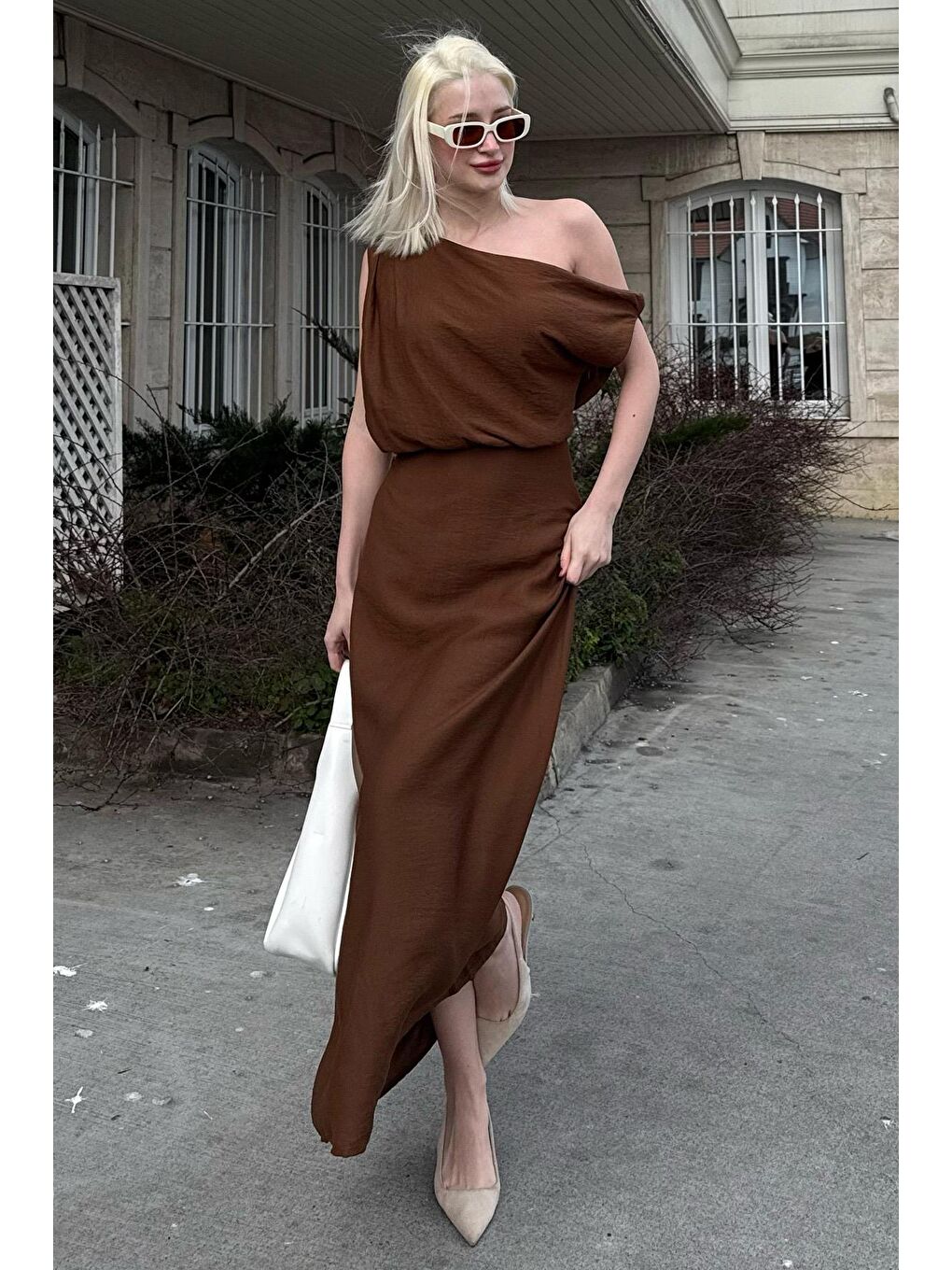 Kahverengi Düşük Omuz Elbise Mg2349-5