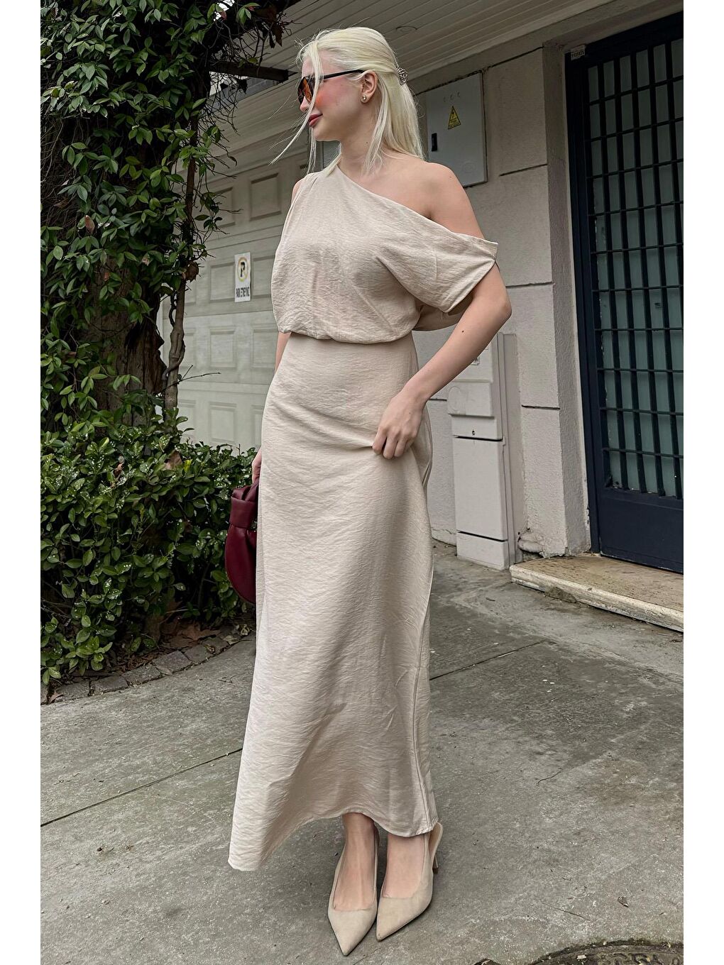 Bej Taş Rengi Düşük Omuz Elbise Mg2349-1