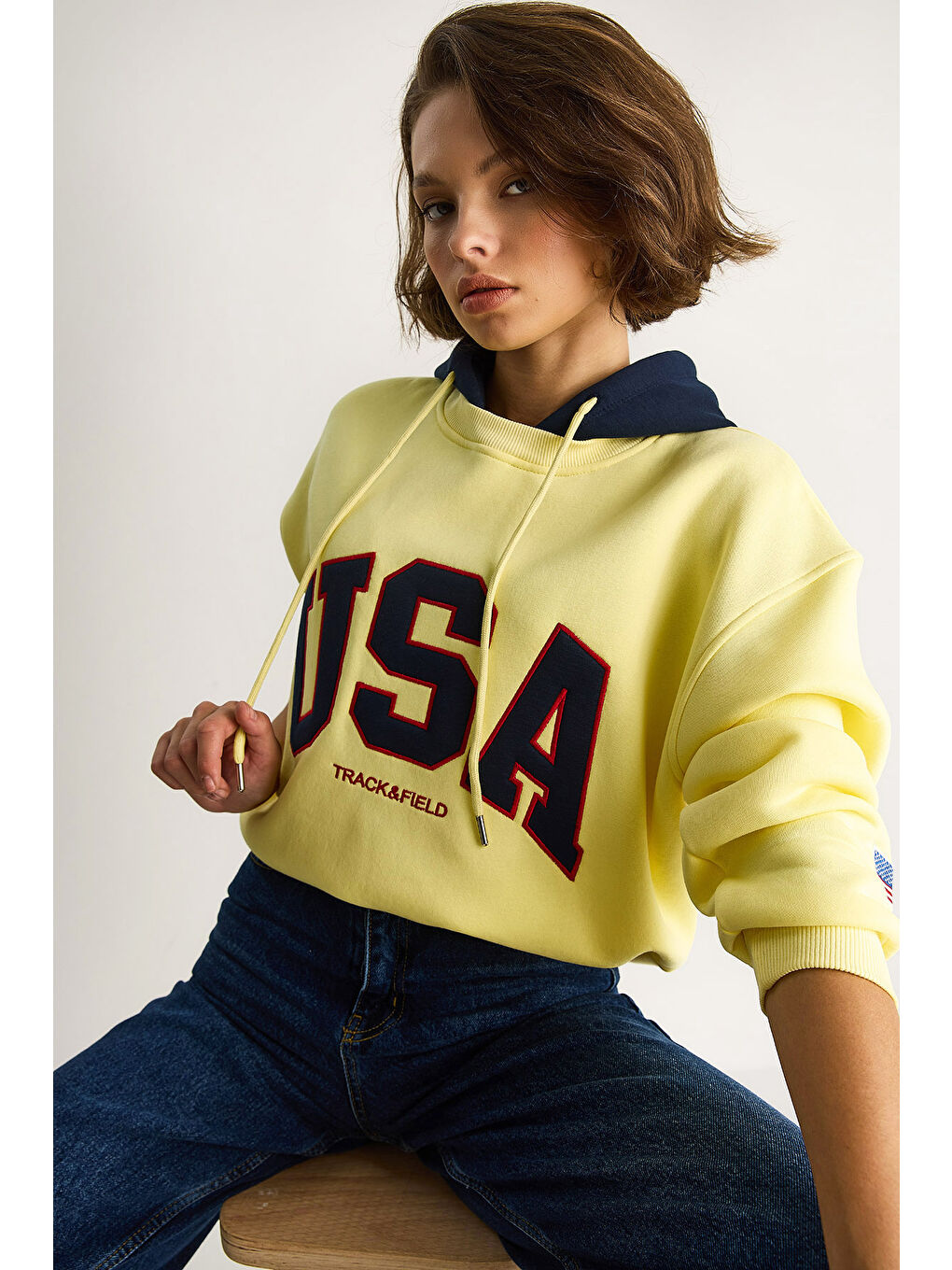 Gri Kadın USA İşlemeli Şardonlu Kapüşonlu Salaş Sweatshirt-1