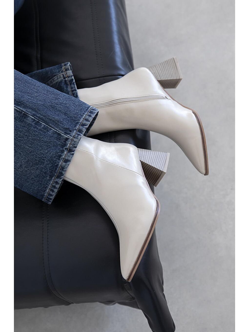 Liston Kadın Topuklu Kırışık Deri Bot Bej-1