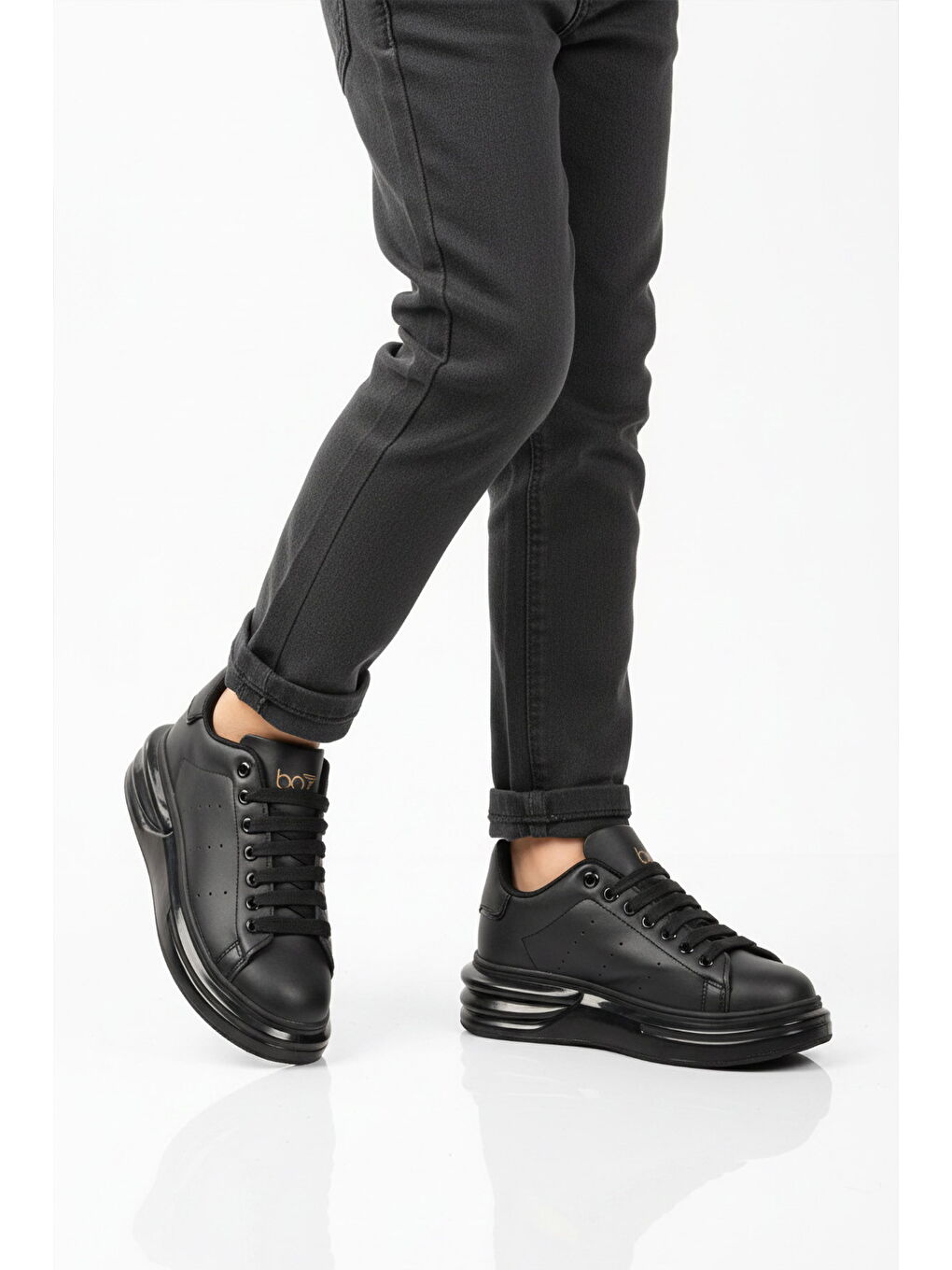 Siyah Bağcıklı Cilt Hafifi Unisex Sneaker 628 G-4