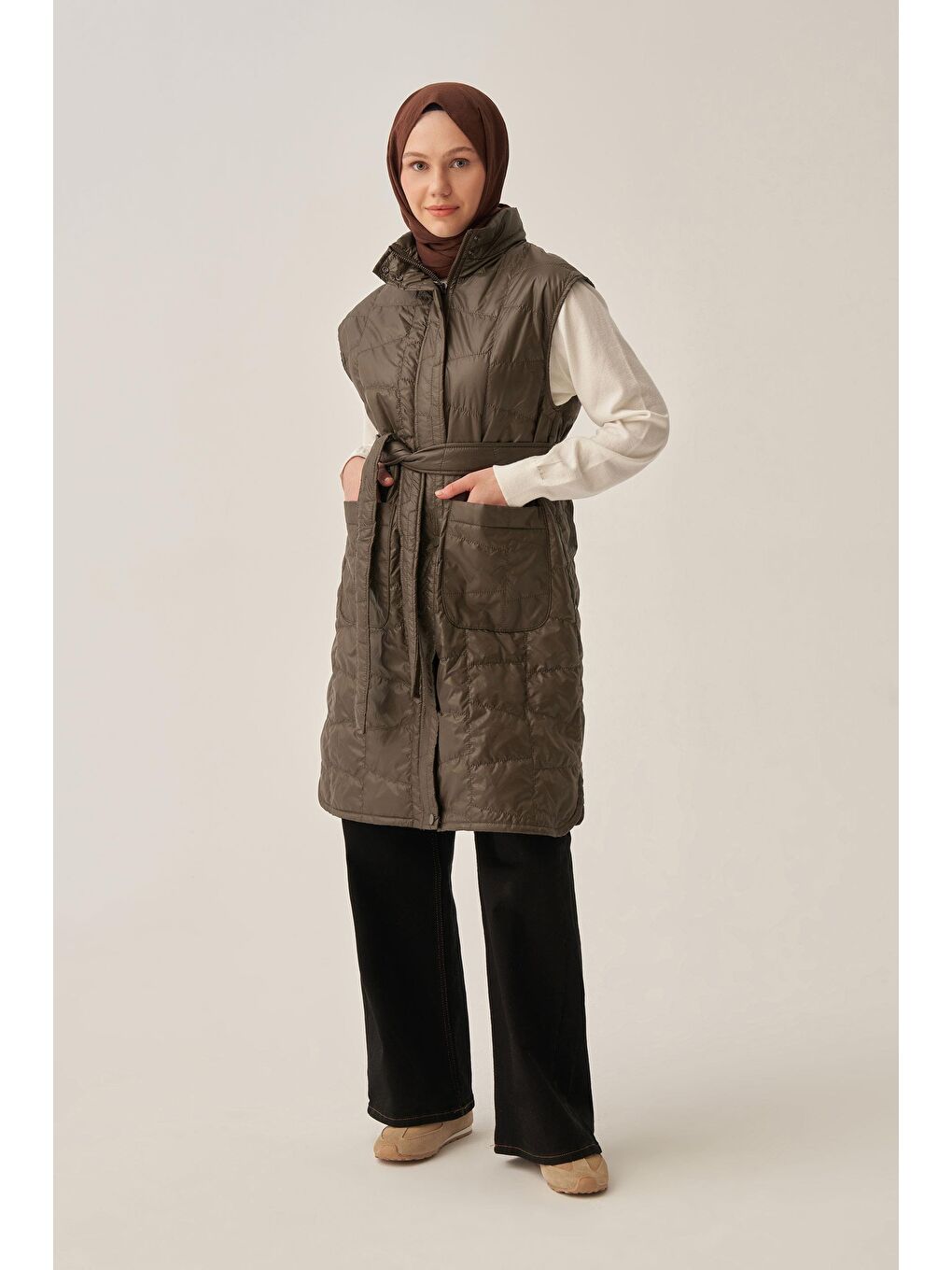 Haki-Kuşaklı Kapitone Yelek