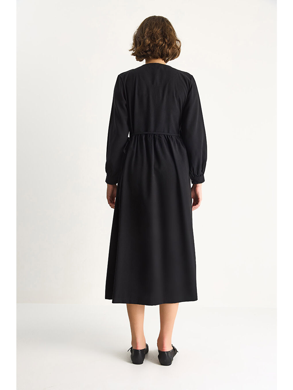 Siyah Kadın Kruvaze Kapamalı Cep Detaylı Modal Uzun Elbise-6